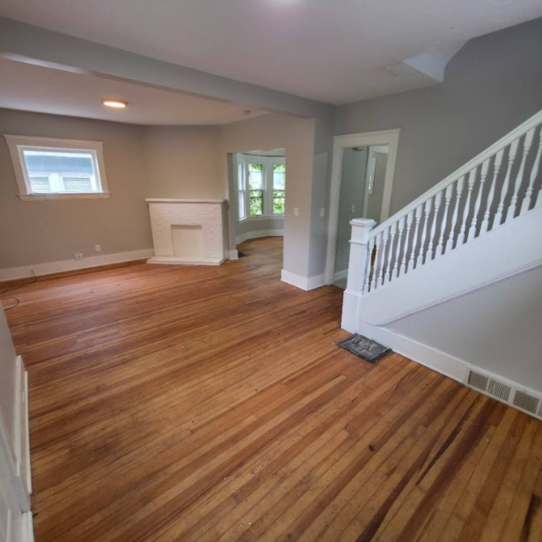 House for rent at 1035 Elbon Rd, Cleveland, OH 44121
