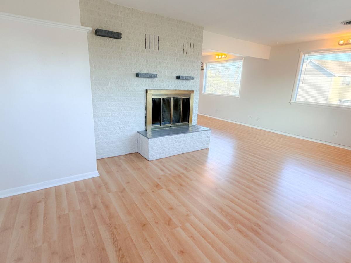 Apartment for rent at 1739 N Main St, West Bend, WI 53090