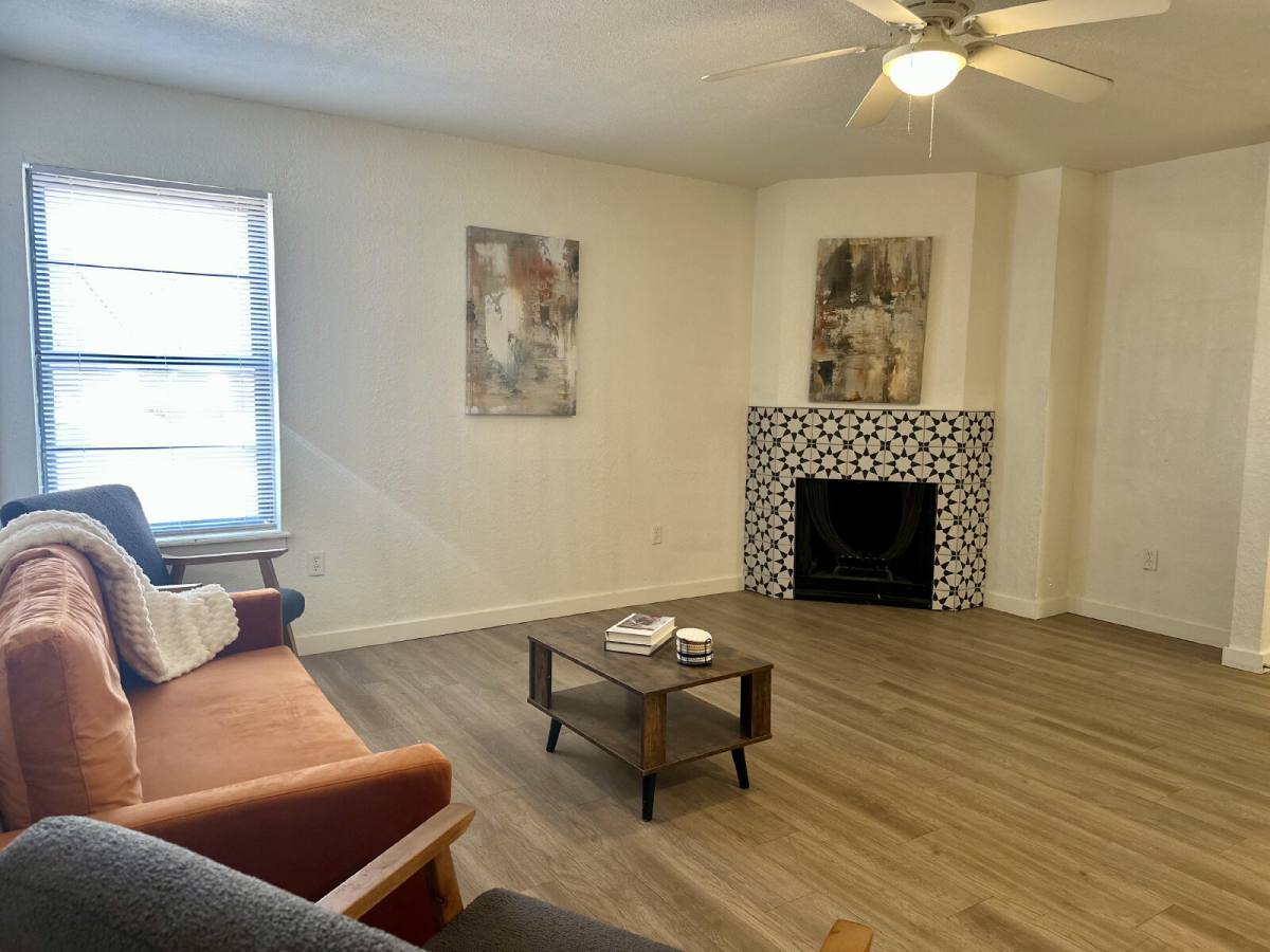 Apartment for rent at 2101 16th St, Lubbock, TX 79401