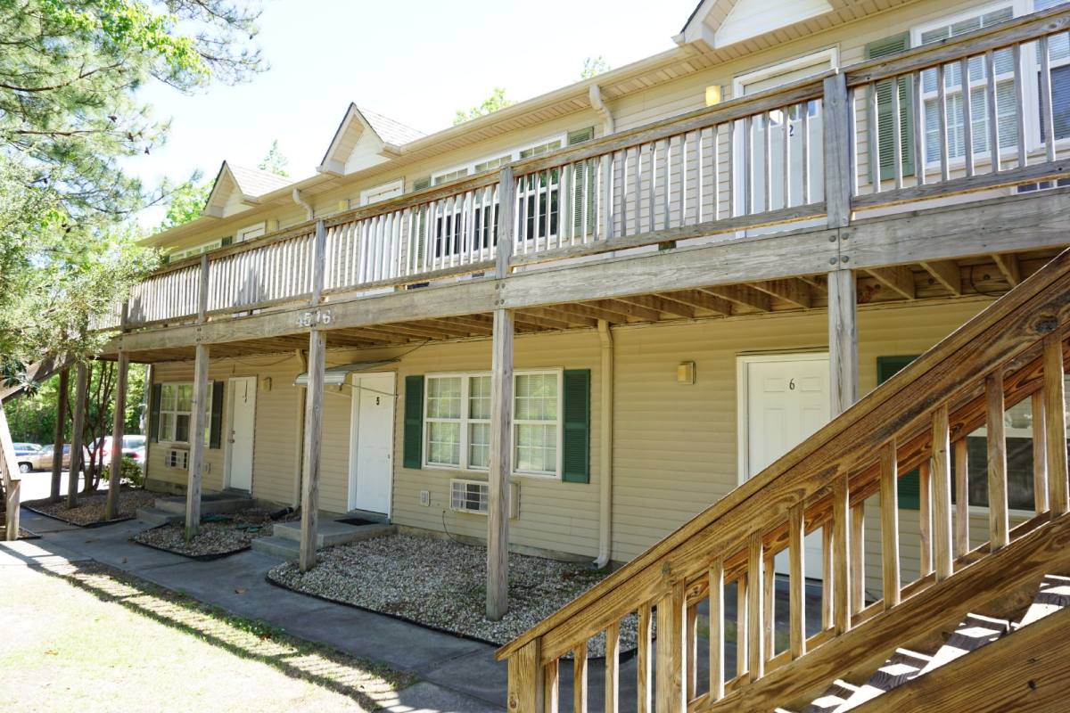 Apartment for rent at 4516 Greentree Rd #9, Wilmington, NC 28405