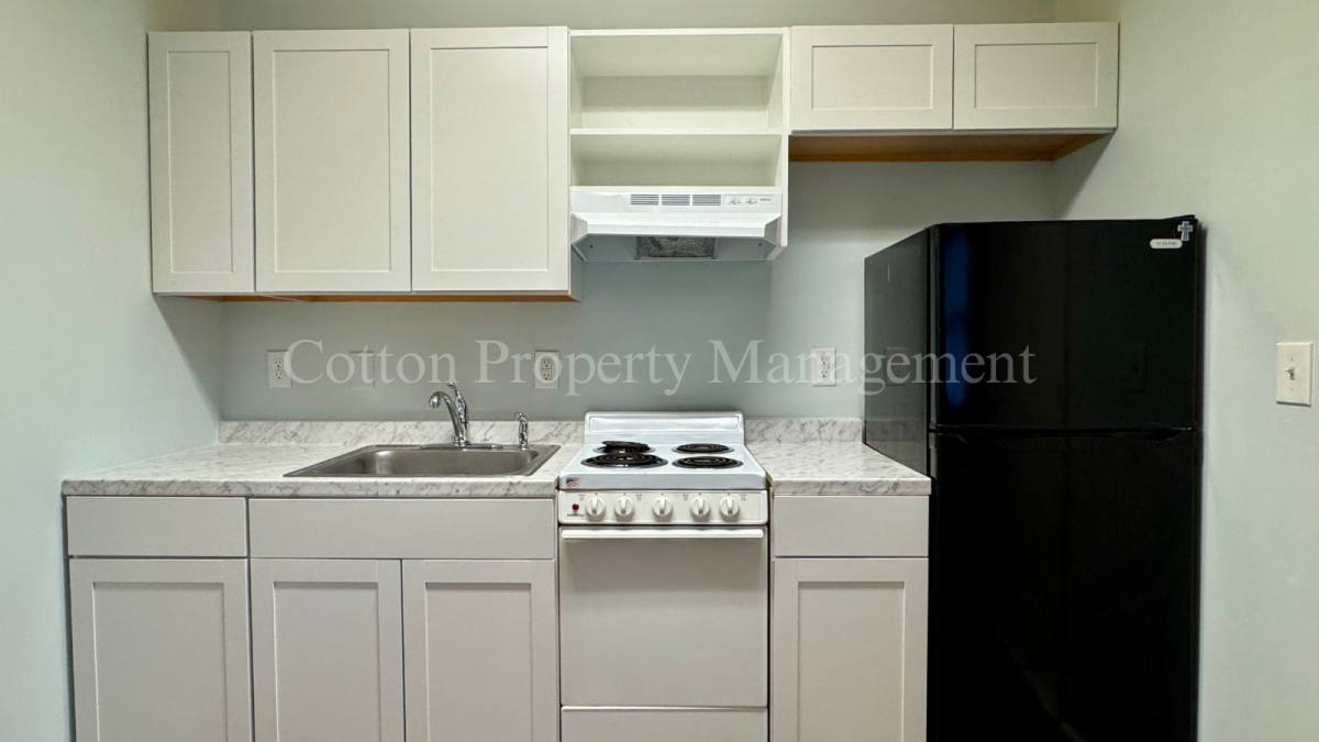 Apartment for rent at 4516 Greentree Rd #9, Wilmington, NC 28405