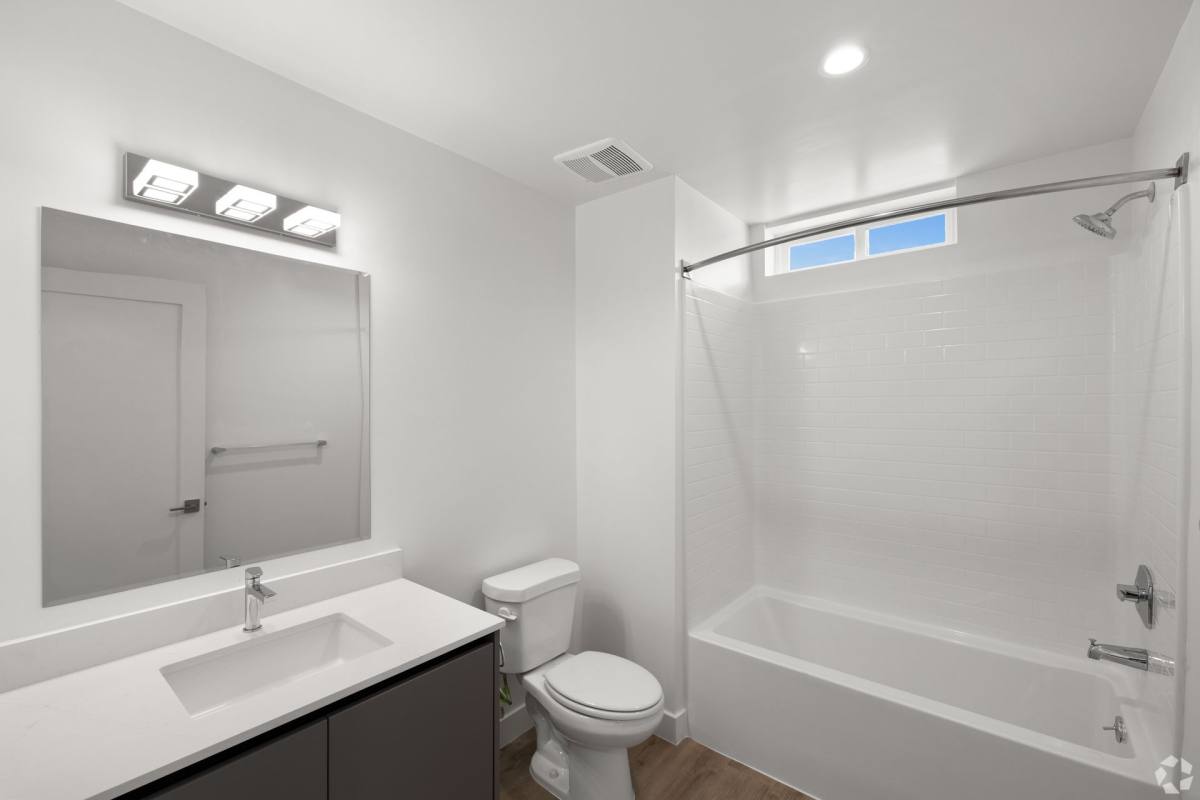 Apartment for rent at 6600 Van Nuys Blvd, Van Nuys, CA 91405