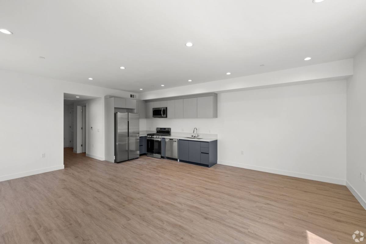Apartment for rent at 6600 Van Nuys Blvd, Van Nuys, CA 91405