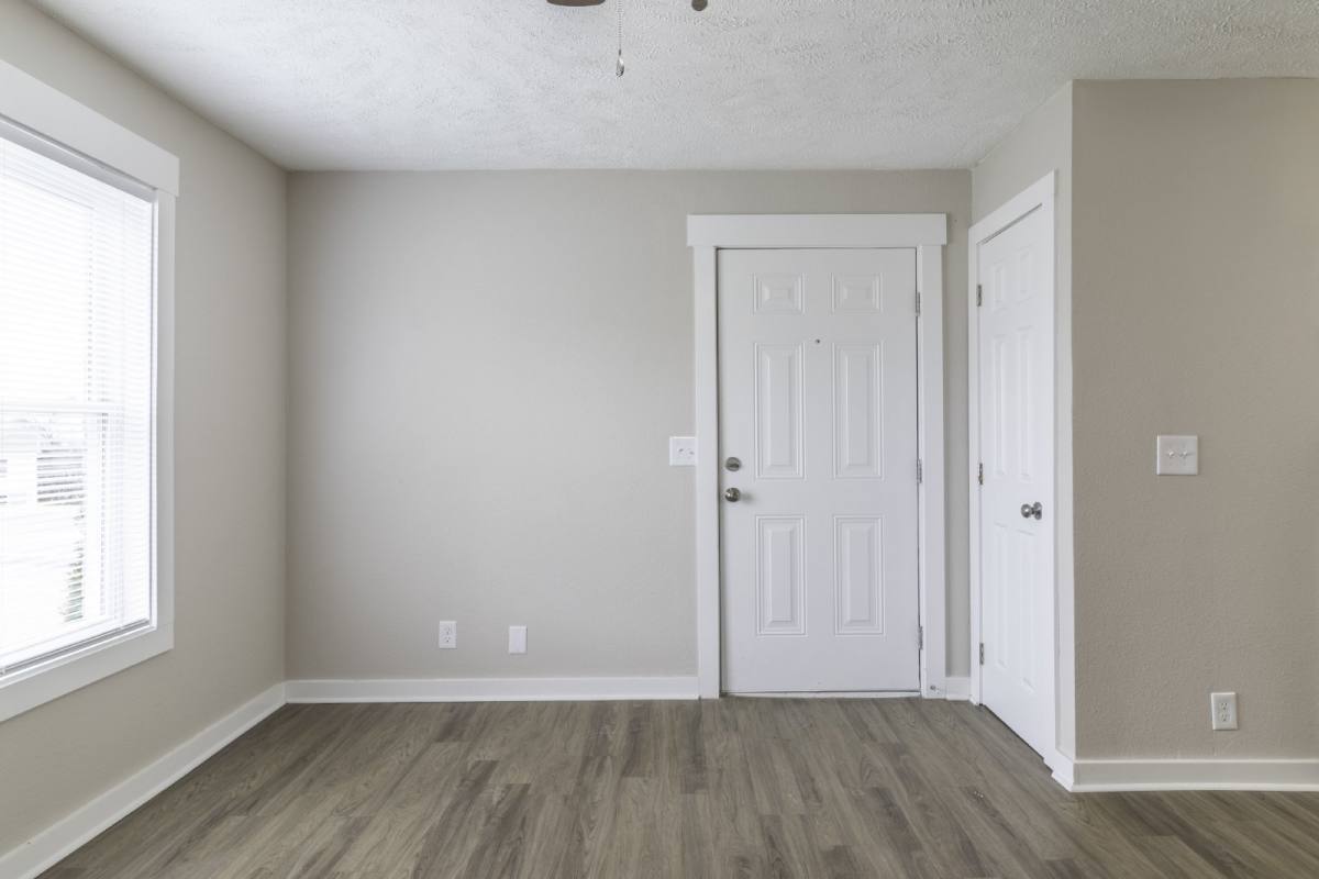 Apartment for rent at 136 Kingsridge Dr, La Vergne, TN 37086