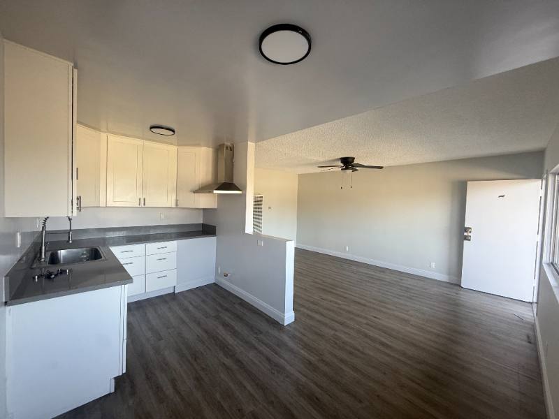 Apartment for rent at 1122 W 94th St #3, Los Angeles, CA 90044