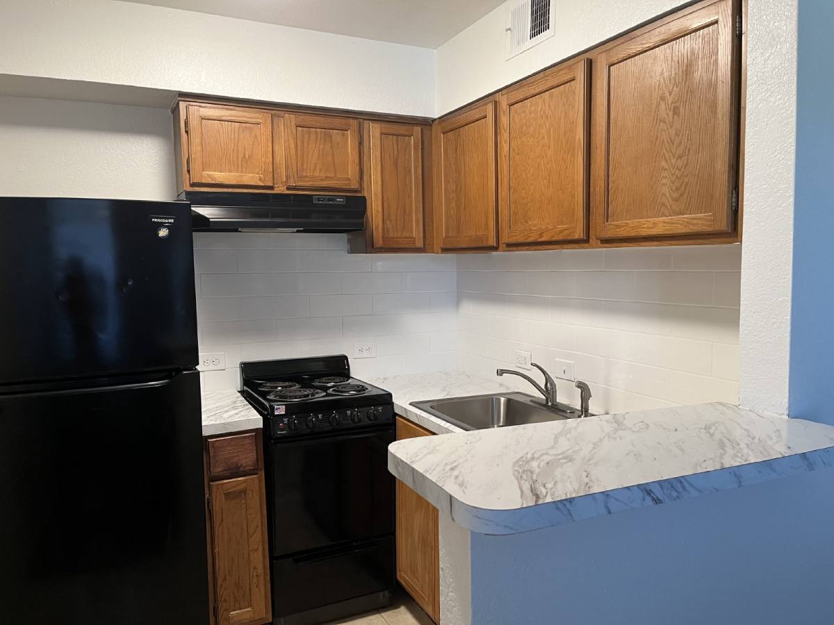 Condo for rent at 6639 S Victor Ave #G214, Tulsa, OK 74136