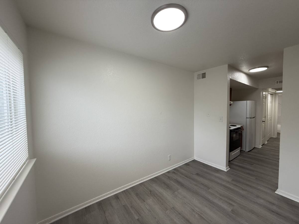 Condo for rent at 6639 S Victor Ave #G214, Tulsa, OK 74136