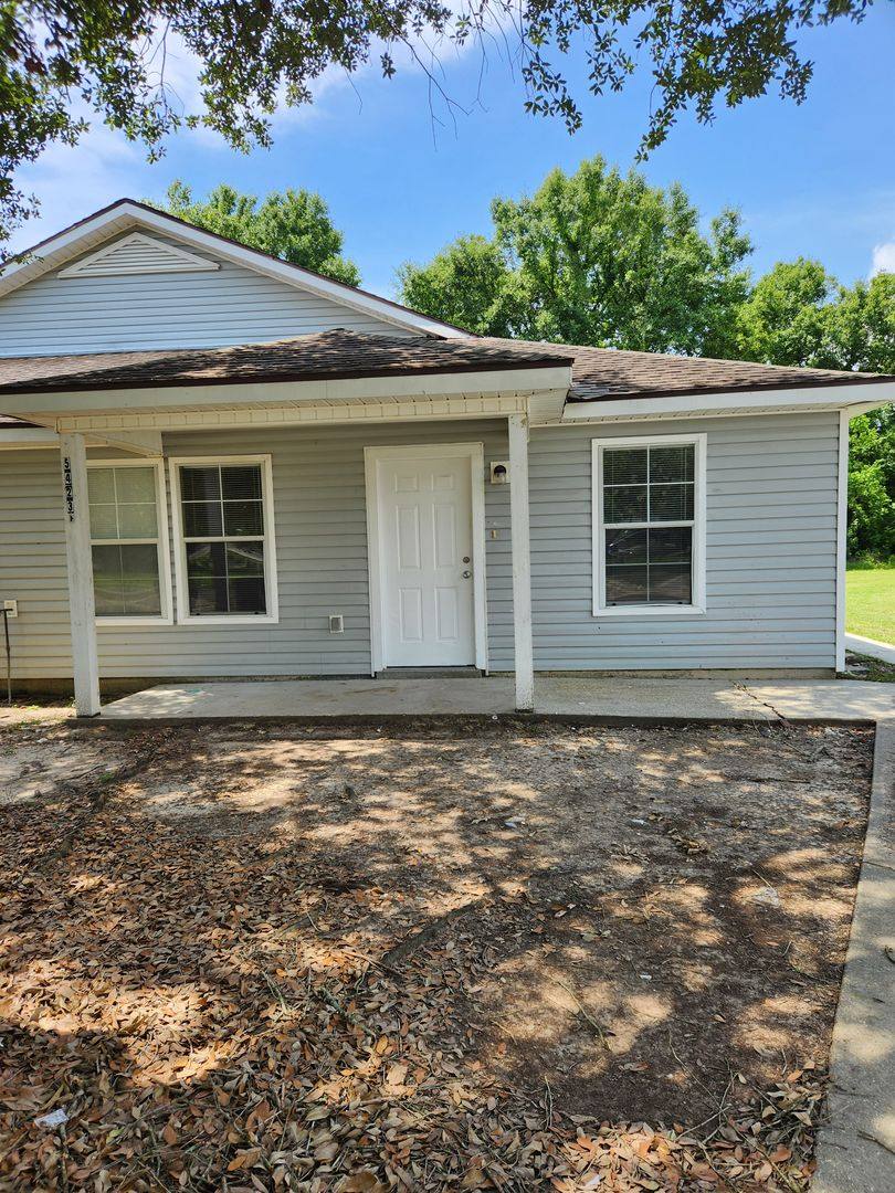 House for rent at 5423B Banyan Trace Dr, Baton Rouge, LA 70805