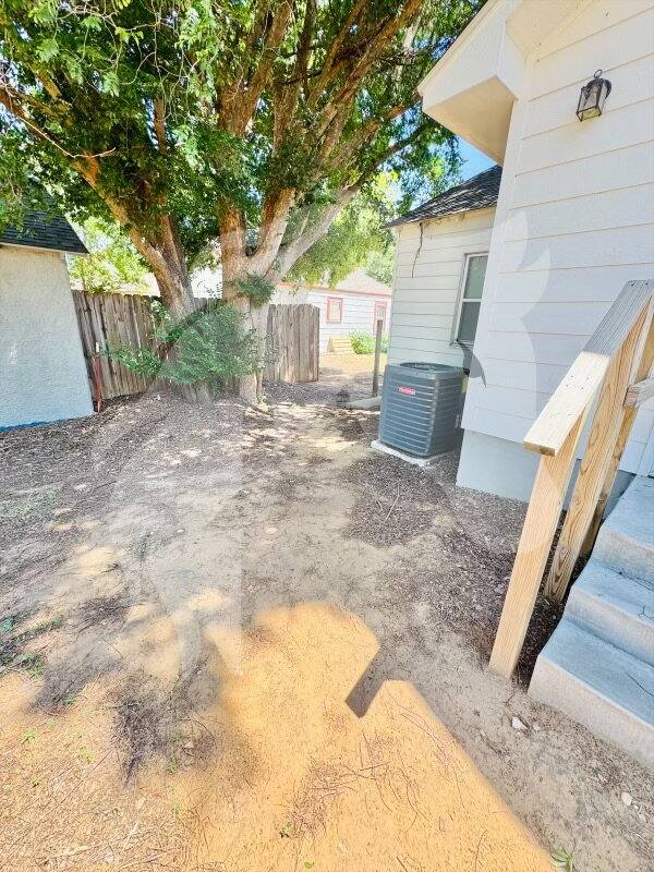 Townhouse for rent at 1514 Texas Ave, Woodward, OK 73801