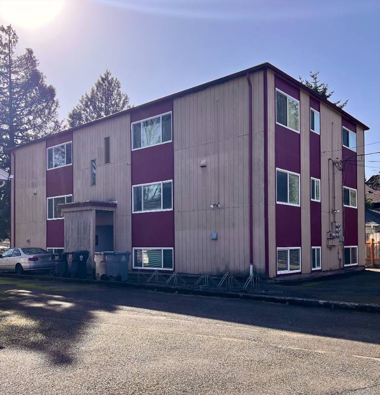 Apartment for rent at 214 SW 8th St #1, Corvallis, OR 97333
