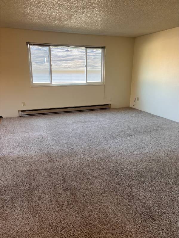 Apartment for rent at 214 SW 8th St #1, Corvallis, OR 97333