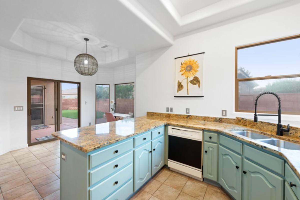 House for rent at 250 N Snow Canyon Dr, Ivins, UT 84738