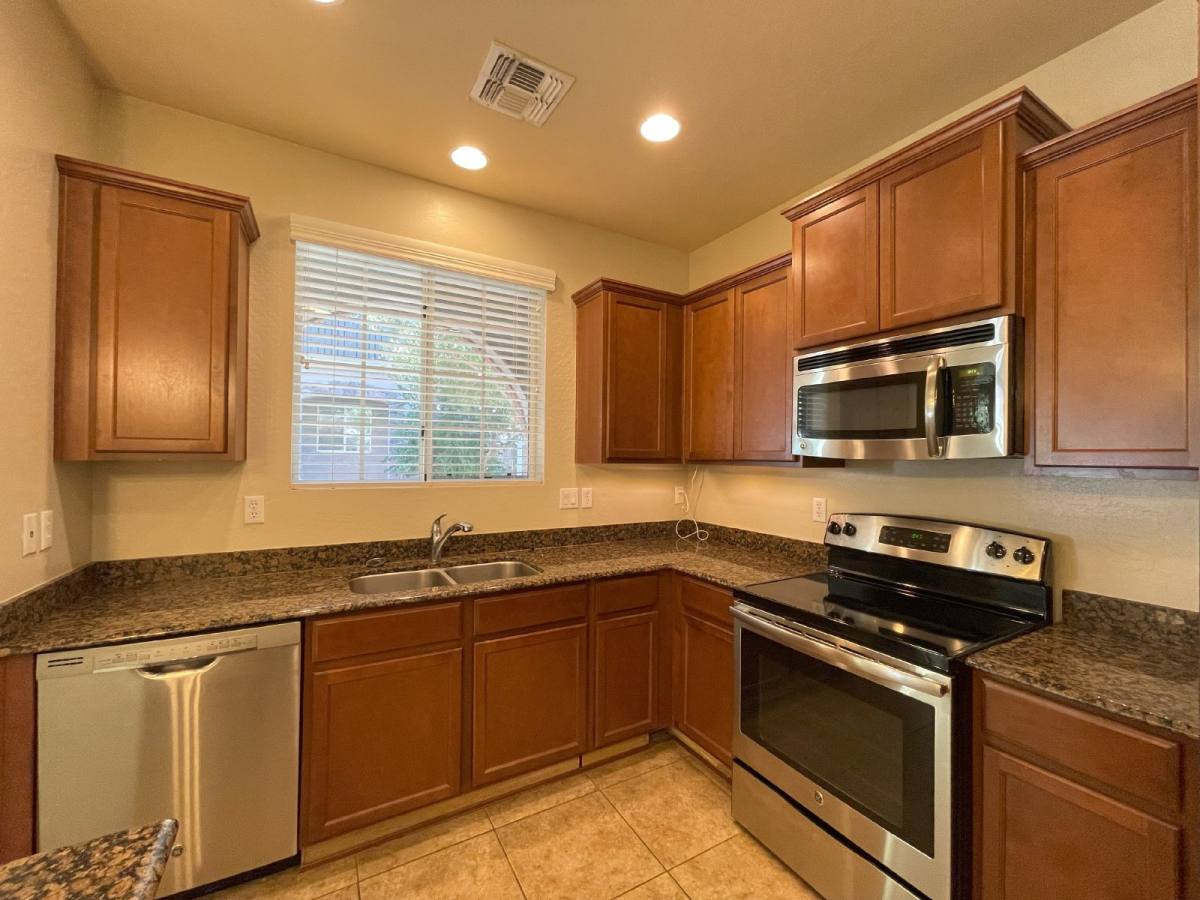 House for rent at 4729 E Waterman St #102, Gilbert, AZ 85297