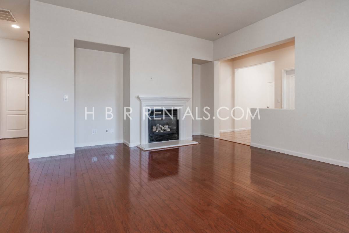 House for rent at 404 Bethell Ave, Tracy, CA 95391