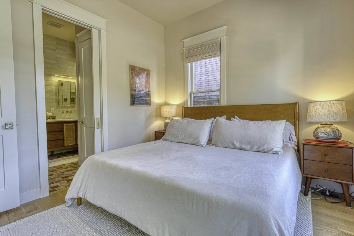 House for rent at 2546 California St, Denver, CO 80205