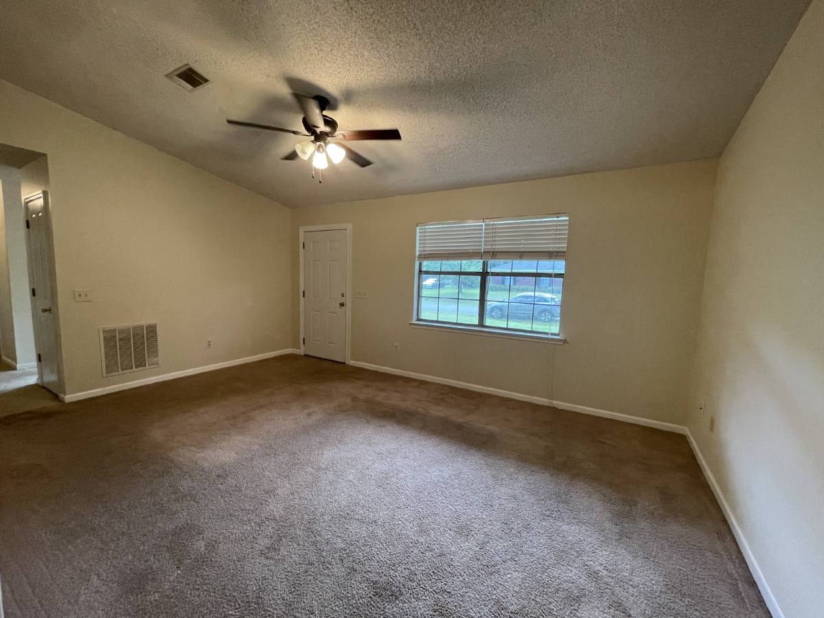 House for rent at 132 Bass Rd, Allenhurst, GA 31301