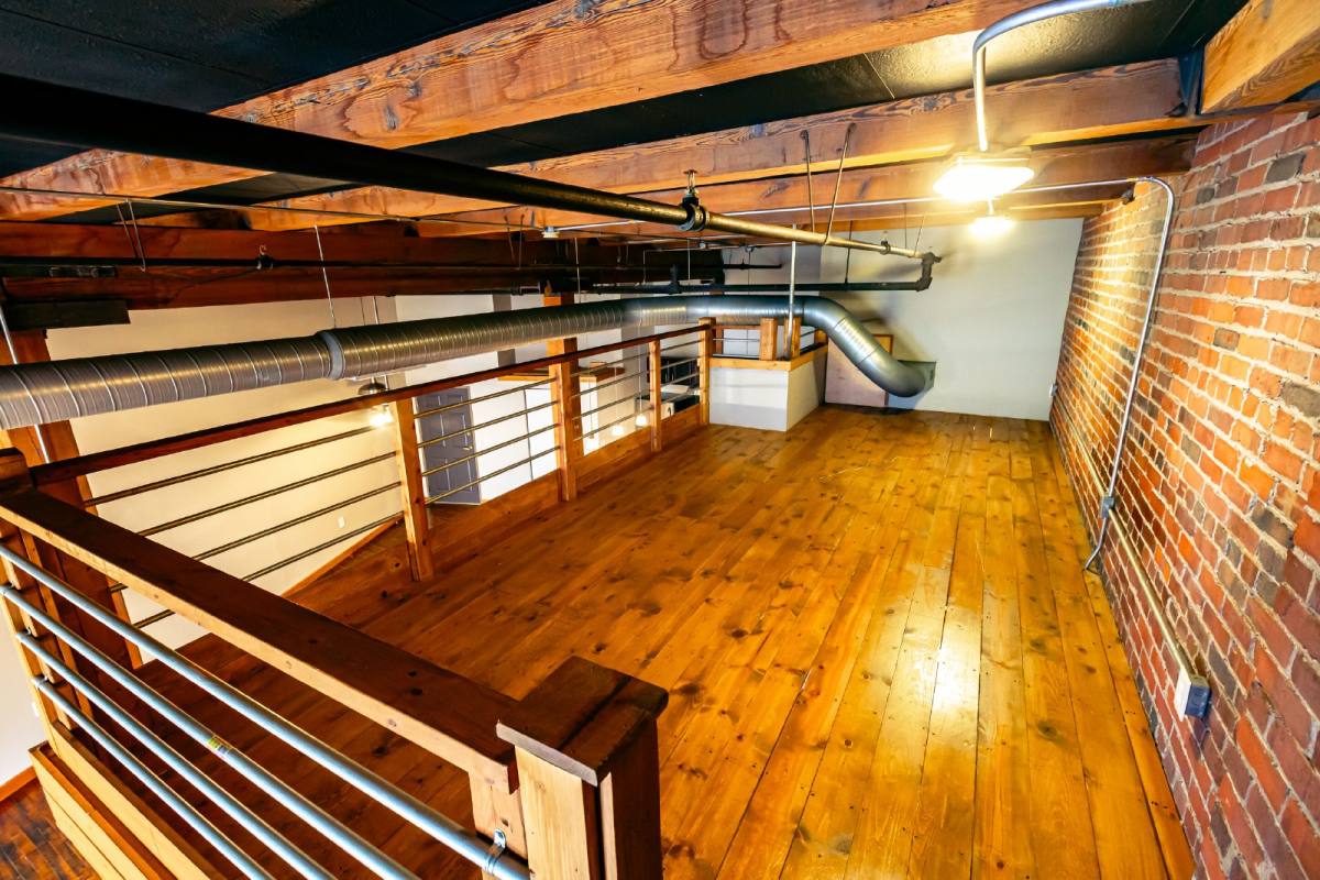 Apartment for rent at 501 Madison Ave #210, Indianapolis, IN 46225