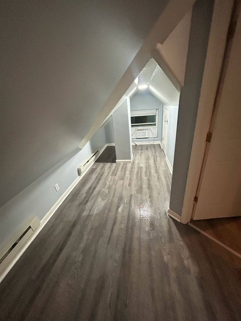 Apartment for rent at 516 W Third St, Mishawaka, IN 46544