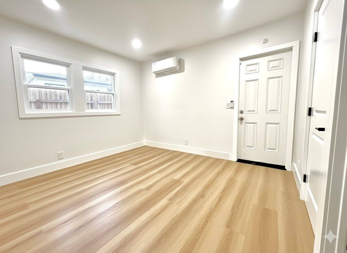 Apartment for rent at 854 Orange Ave, Long Beach, CA 90813