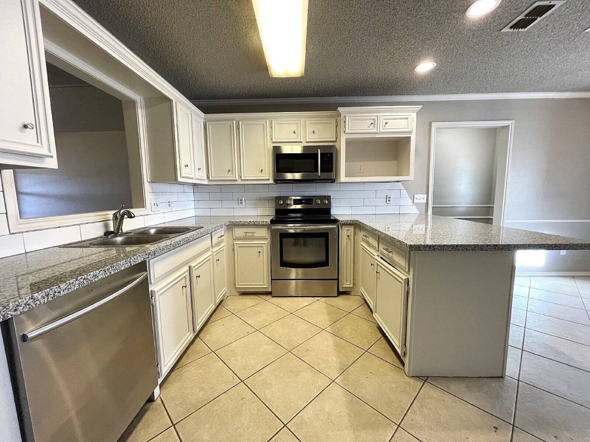 House for rent at 6328 10th St, Lubbock, TX 79416