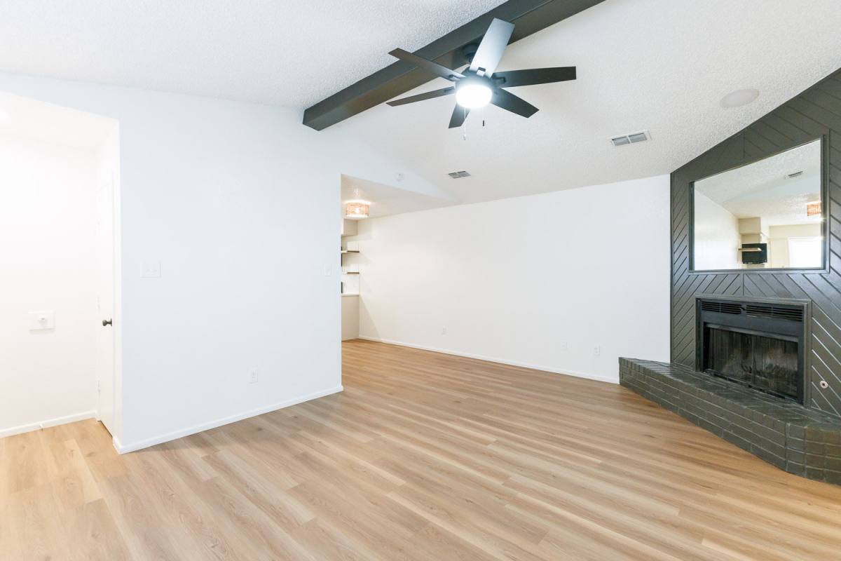 Apartment for rent at 8214 Vernon Ave #B, Lubbock, TX 79423