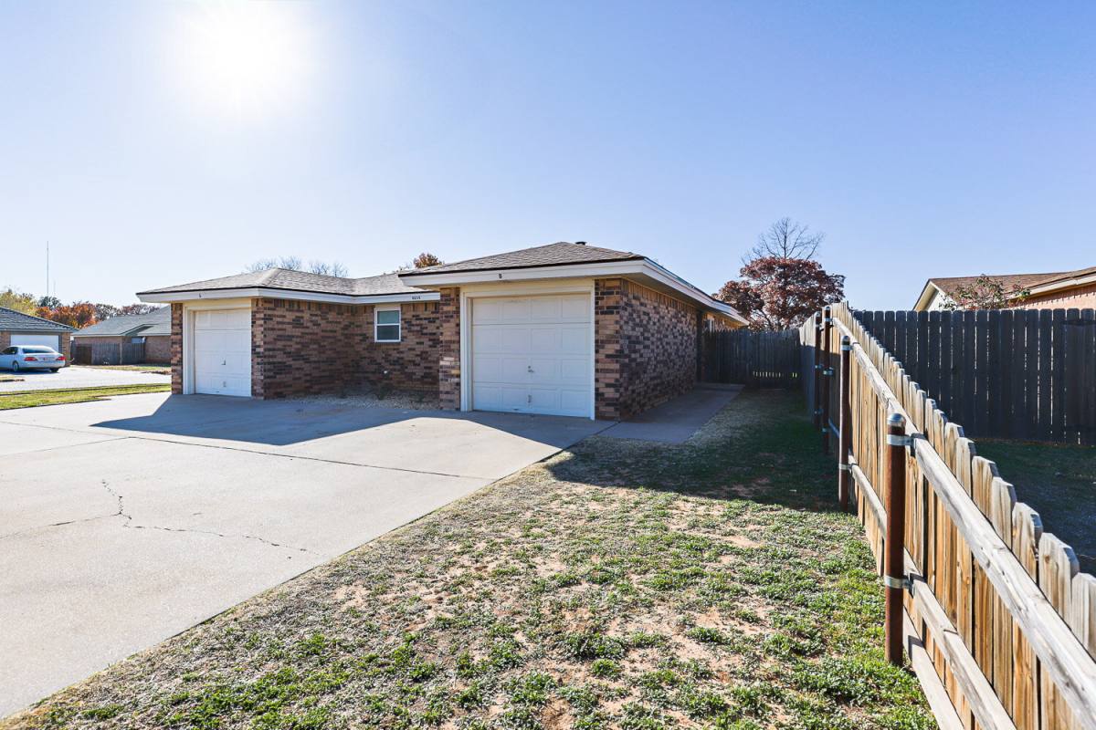 Apartment for rent at 8214 Vernon Ave #B, Lubbock, TX 79423