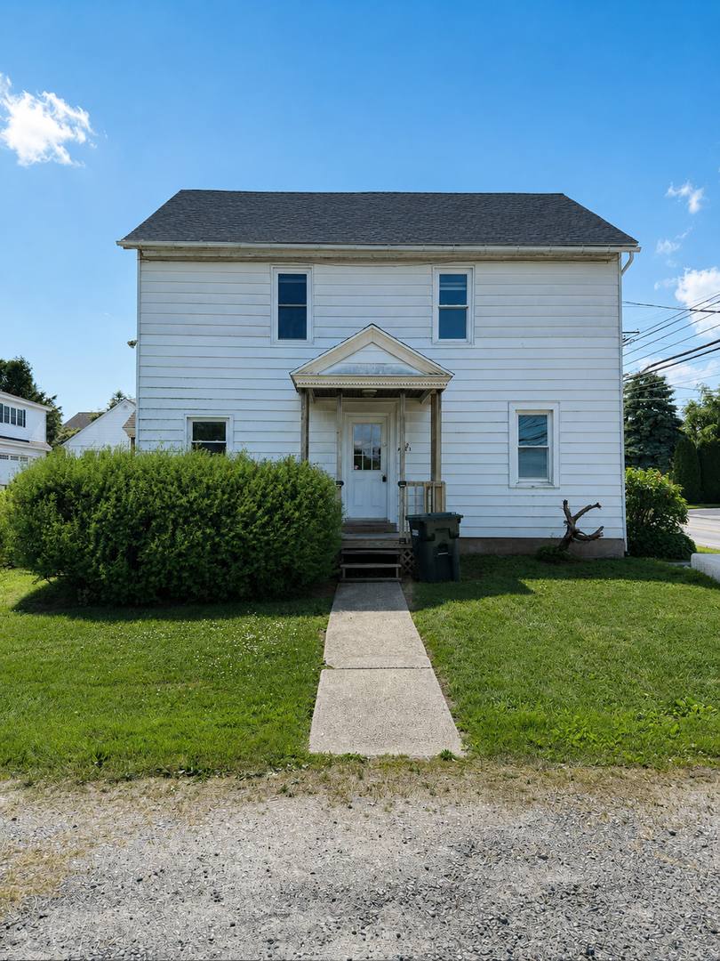 Apartment for rent at 632 W Orange St, Lititz, PA 17543