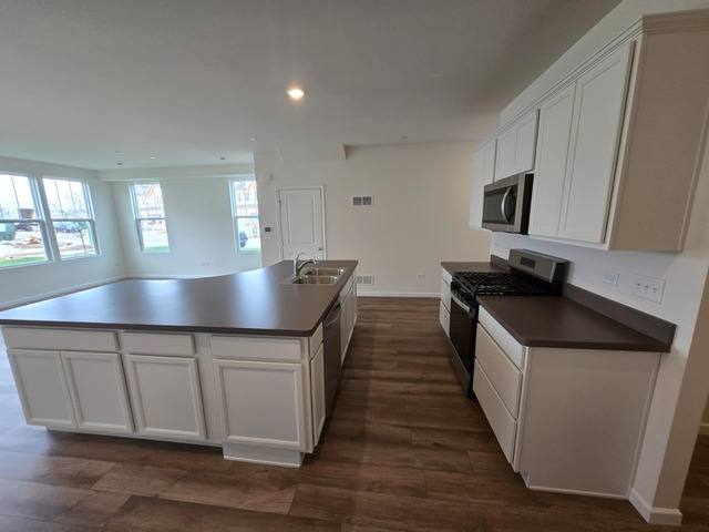 House for rent at 5931 Hawkweed Dr, Naperville, IL 60564