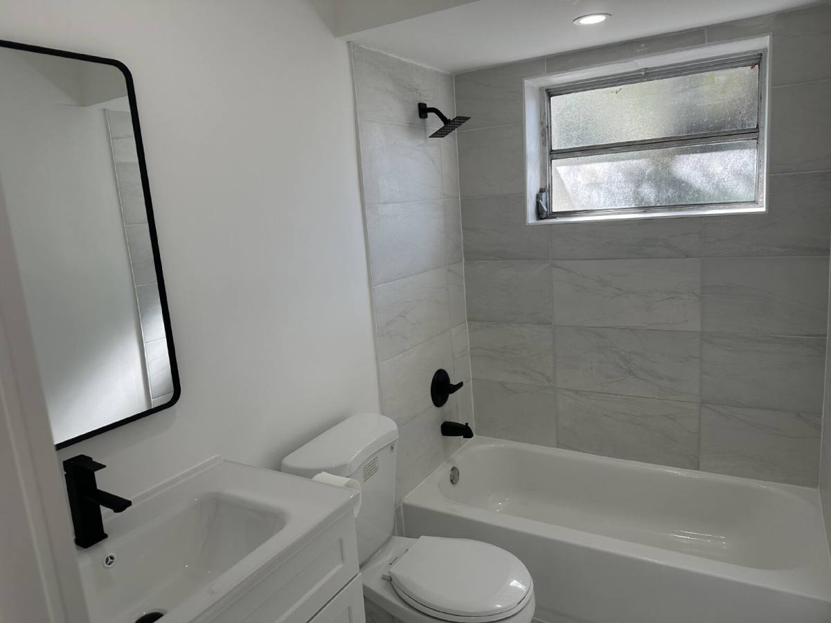 Apartment for rent at 890 SW 28th St #1, Fort Lauderdale, FL 33315