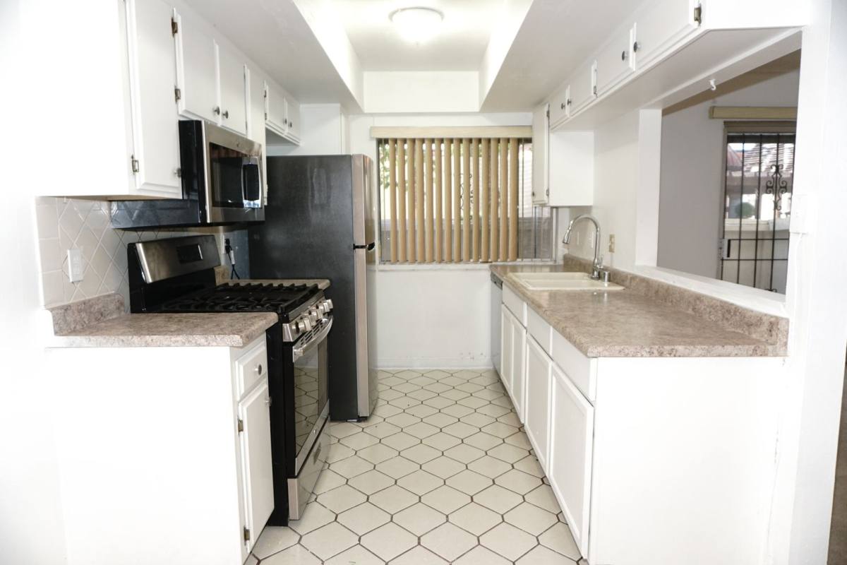 Apartment for rent at 1405 Vegas Valley, Las Vegas, NV 89169