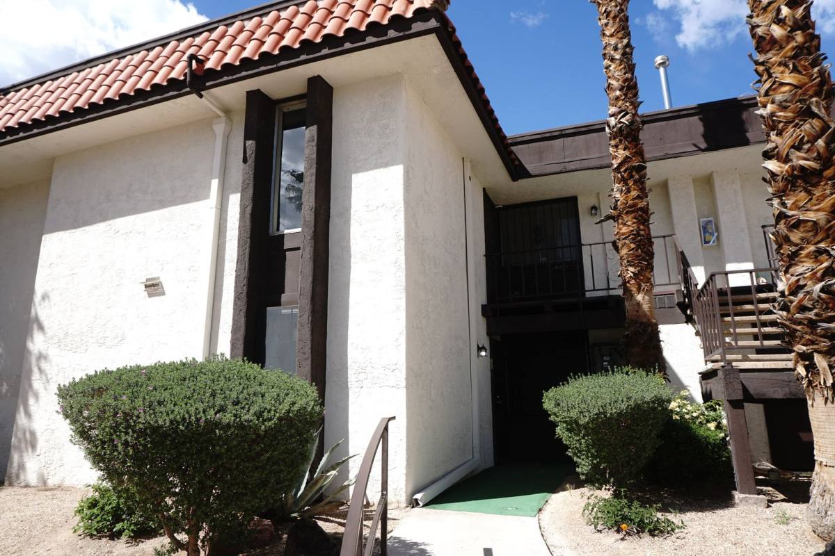 Apartment for rent at 1405 Vegas Valley, Las Vegas, NV 89169