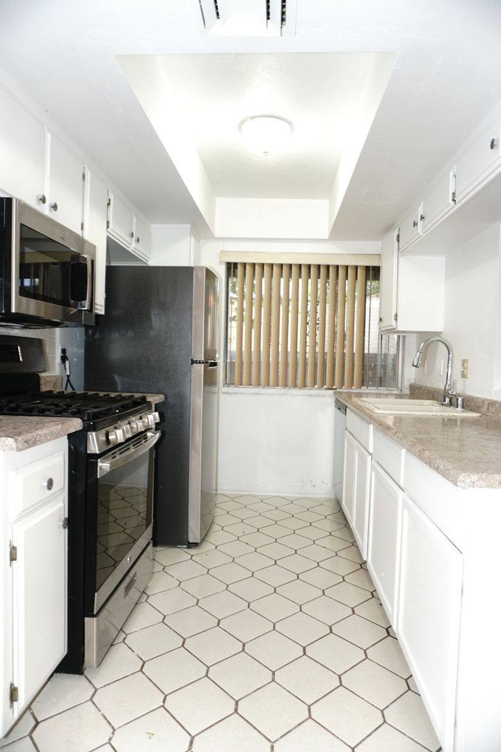 Apartment for rent at 1405 Vegas Valley, Las Vegas, NV 89169