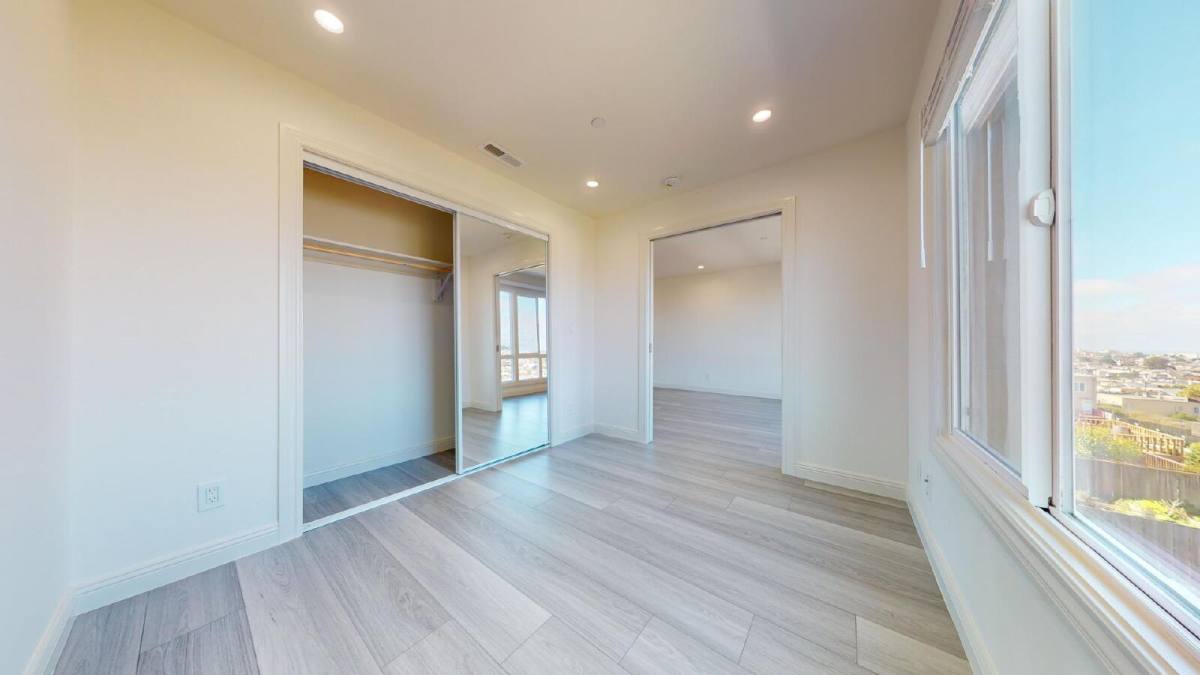 Townhouse for rent at 150 Frankfort St, Daly City, CA 94014