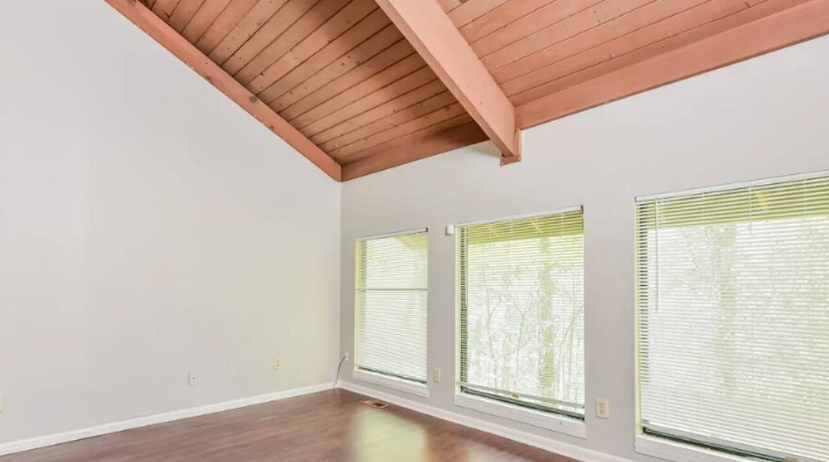 Townhouse for rent at 2563 Terrace Trail, Decatur, GA 30035