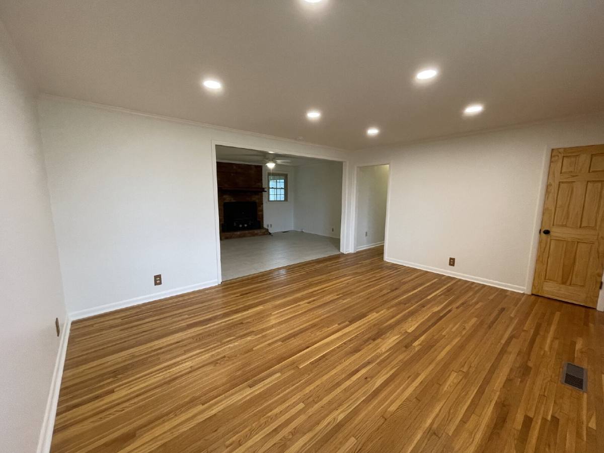 House for rent at 102 Crosby Dr, Hendersonville, TN 37075