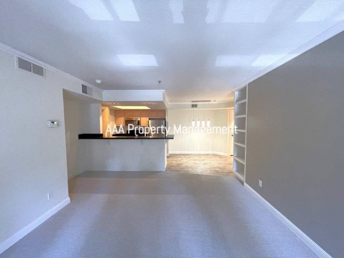 Condo for rent at 2530 Oak Rd, Walnut Creek, CA 94597