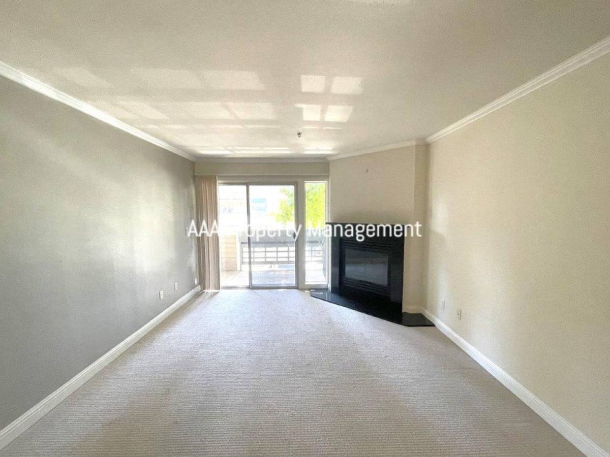 Condo for rent at 2530 Oak Rd, Walnut Creek, CA 94597