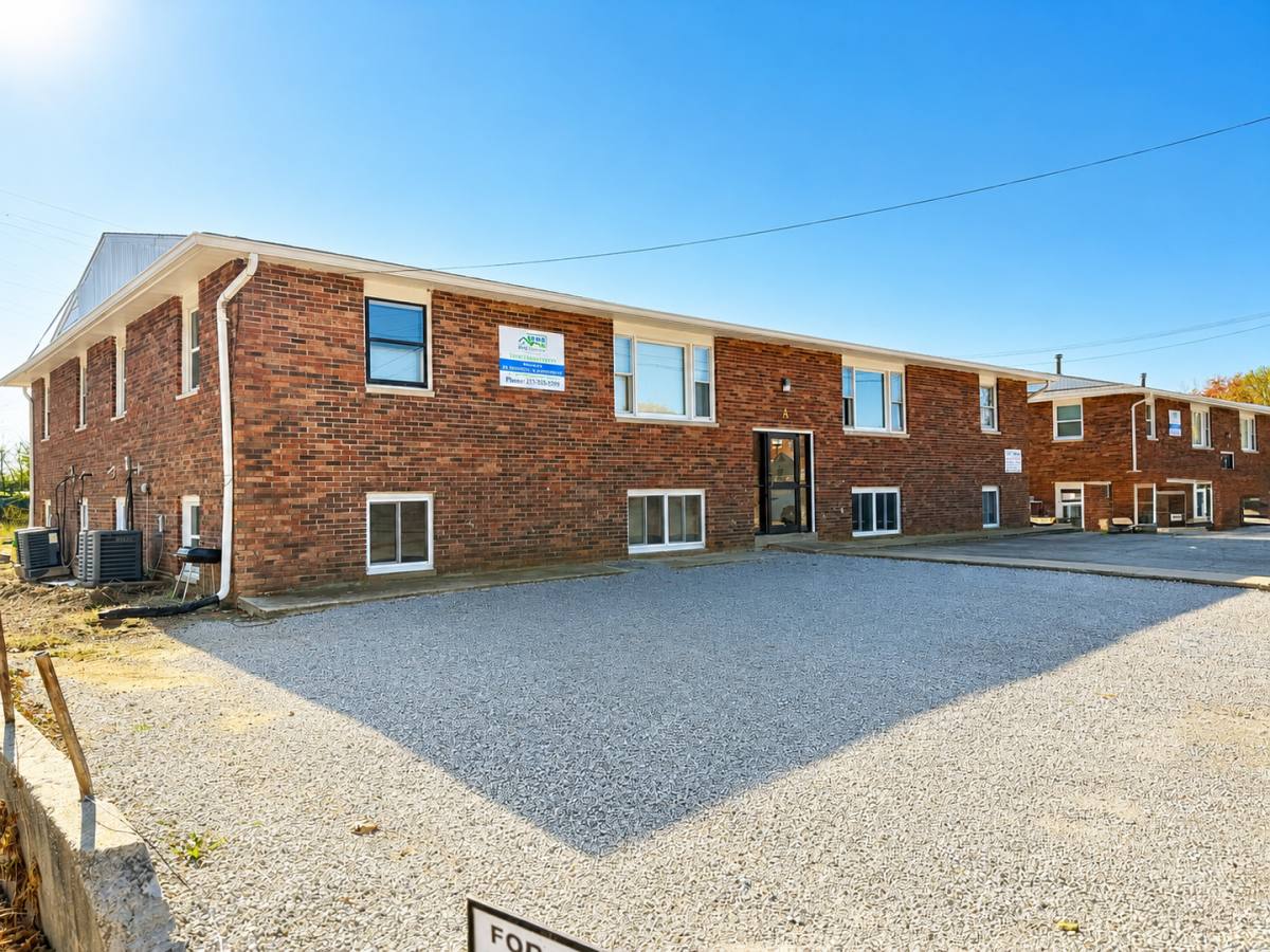 Apartment for rent at 198 W Commercial, White Heath, IL 61884