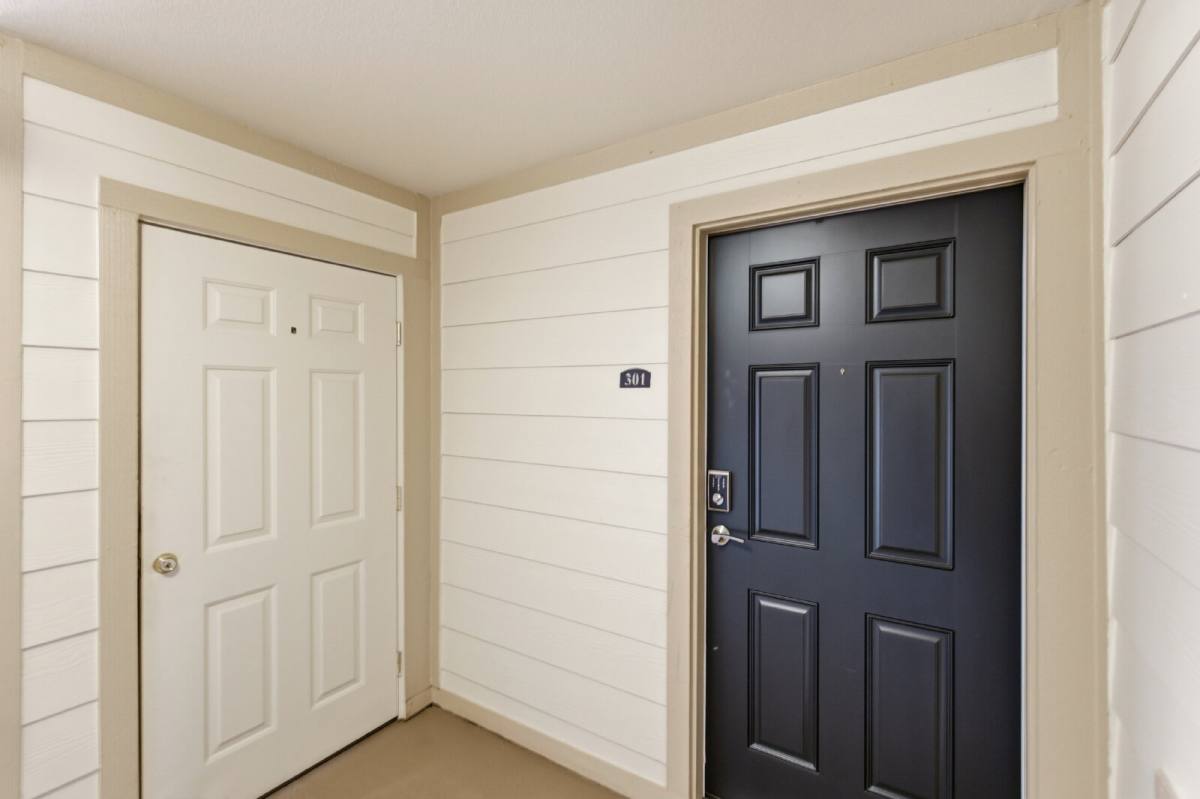 Condo for rent at 5726 N Genoa Way #301, Aurora, CO 80019