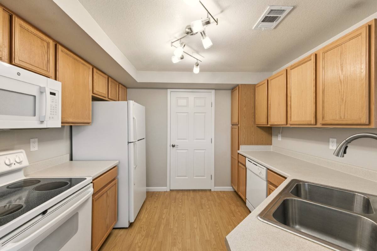 Condo for rent at 5726 N Genoa Way #301, Aurora, CO 80019