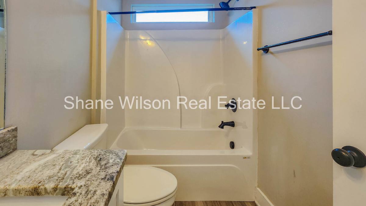 House for rent at 912 Worth St, La Fayette, GA 30728