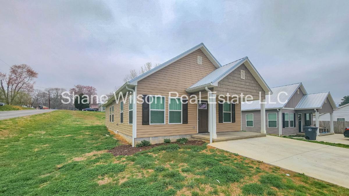 House for rent at 912 Worth St, La Fayette, GA 30728
