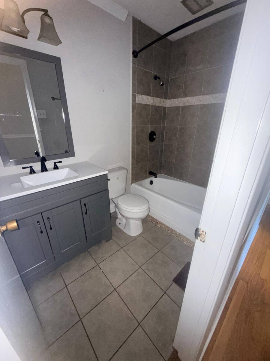 House for rent at 1401 Habersham Dr, Fayetteville, NC 28304