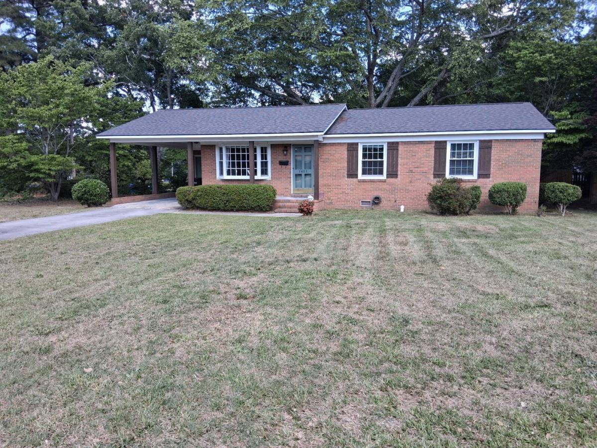 House for rent at 1401 Habersham Dr, Fayetteville, NC 28304