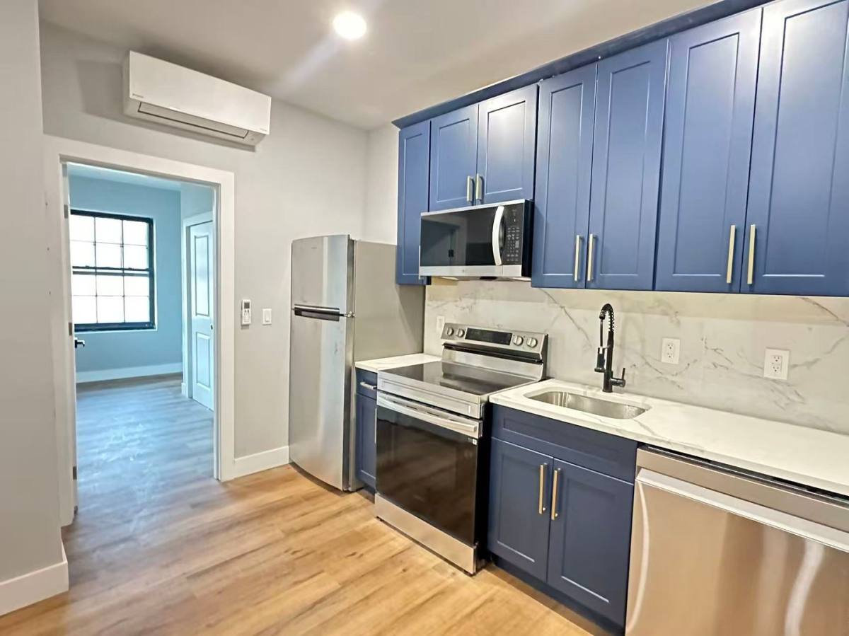 Apartment for rent at 29 S 2nd St, Philadelphia, PA 19106