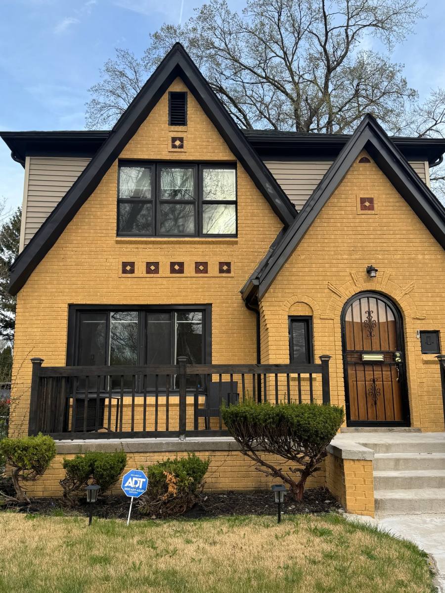 Apartment for rent at 15318 Murray Hill St #2, Detroit, MI 48227