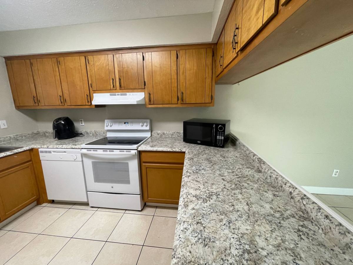 Apartment for rent at 6913 Cherry St, Panama City, FL 32404