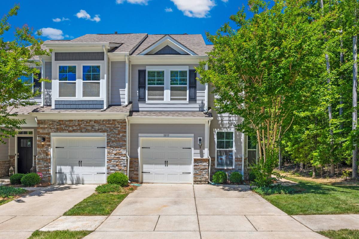 Townhouse for rent at 1095 Chicory Trace, Clover, SC 29710