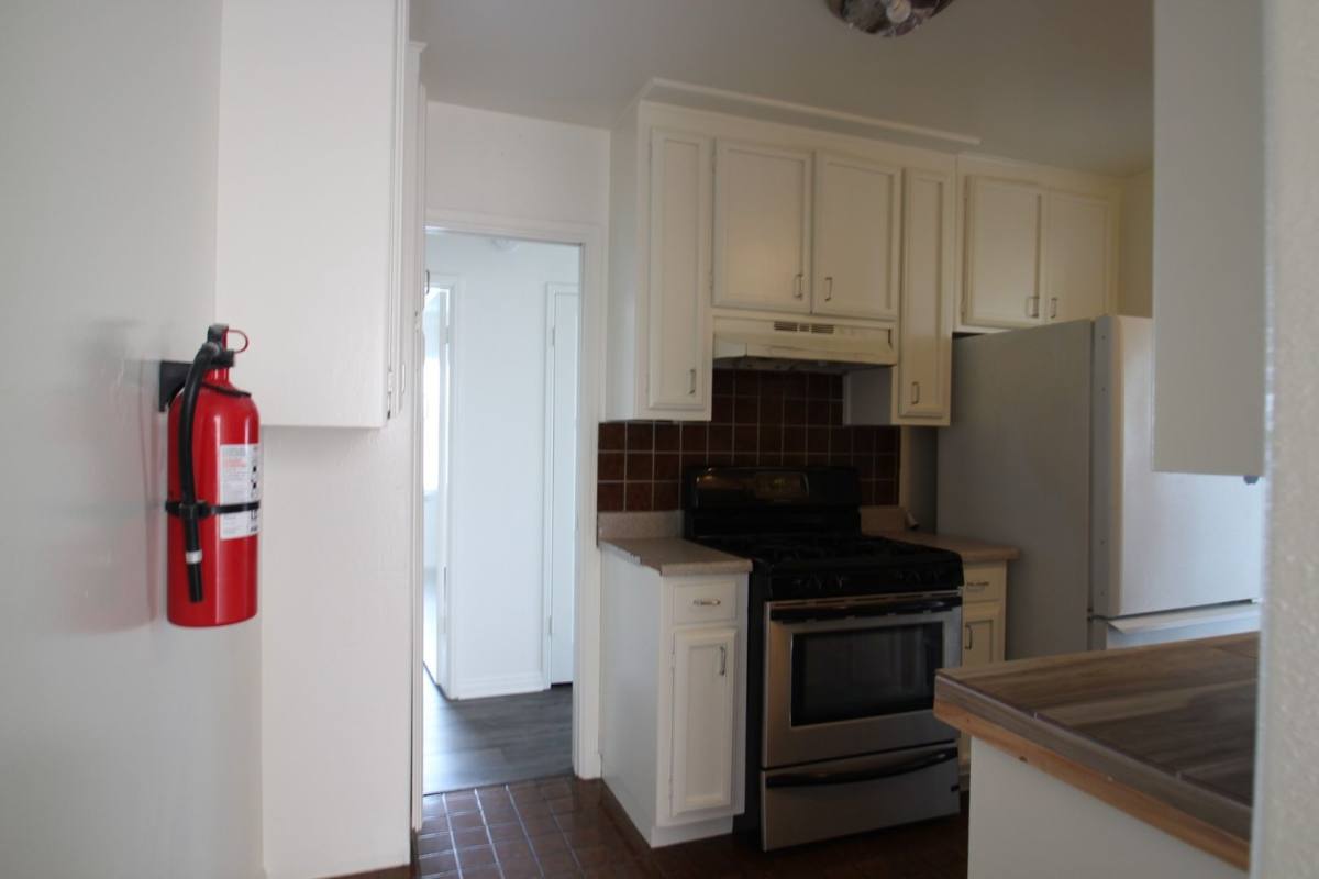 Apartment for rent at 5860 - 5864 Mildred St, San Diego, CA 92110