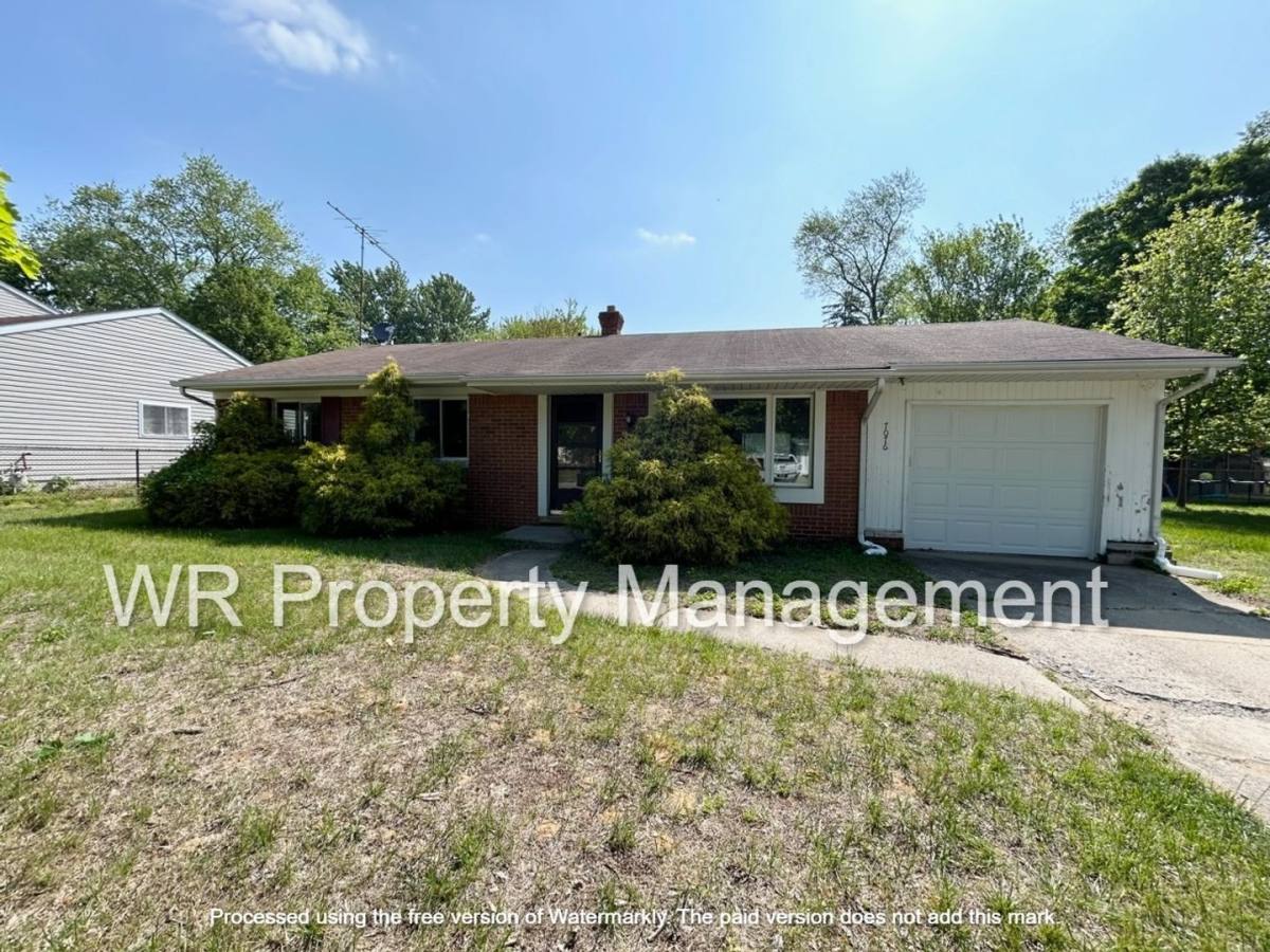 House for rent at 7076 Middlebury Dr, Lambertville, MI 48144